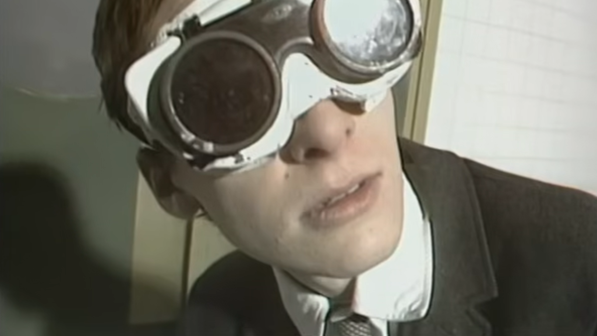 Image extraite du clip de XTC, Making Plans for Nigel