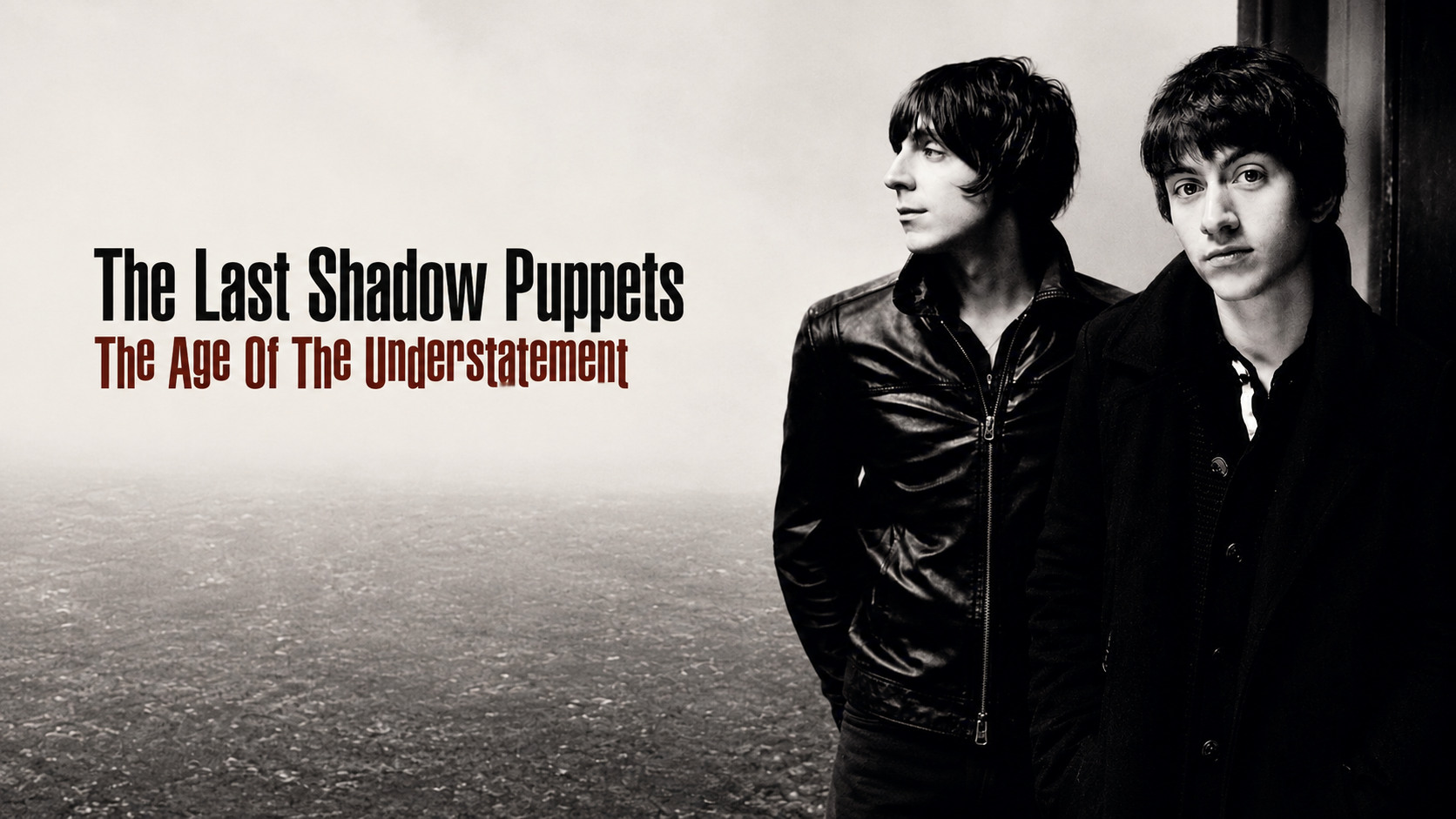 The Last Shadow Puppets, Alex Turner et Miles Kane, en noir et blanc.